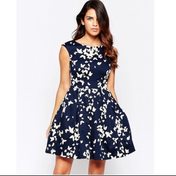 Closet Dresses & Skirts - NWT Closet London Butterfly Dress Sz 10 ::XX19